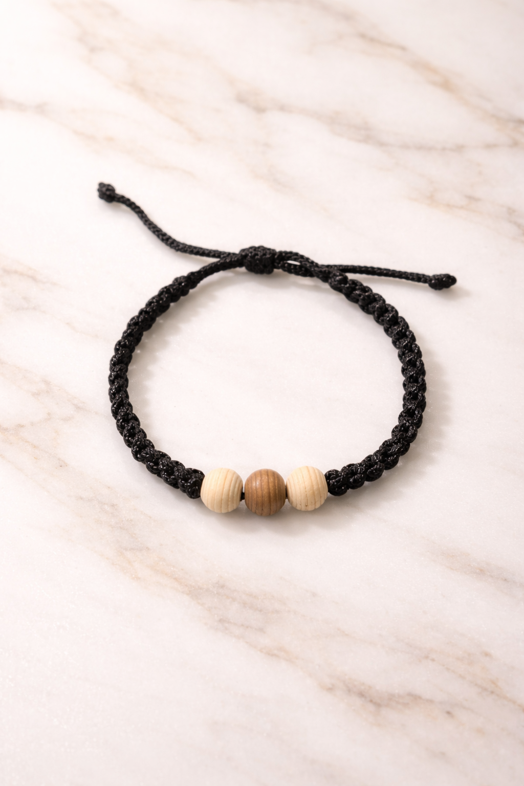 Pulsera de hilo